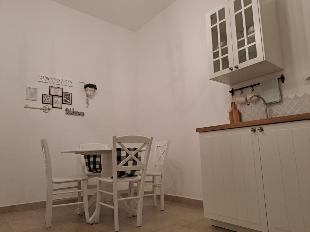 Appartement Dimora 52 à Naples Extérieur photo